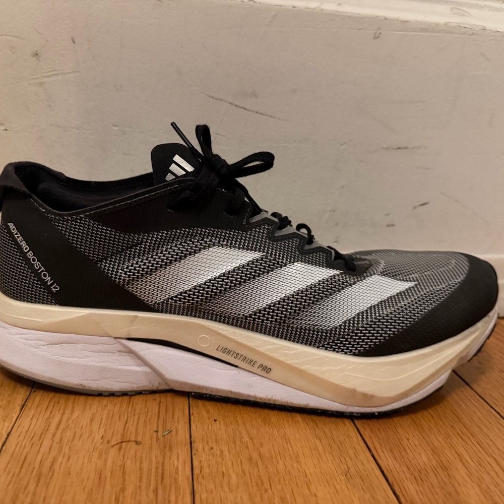 Adidas Boston 12 size 10.5 US. Men's Black Running Shoes